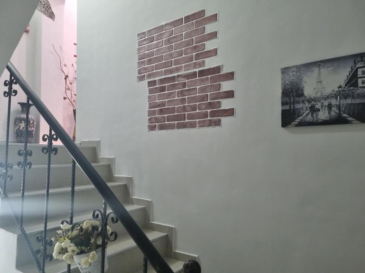 Shatell تبليسي المظهر الخارجي الصورة